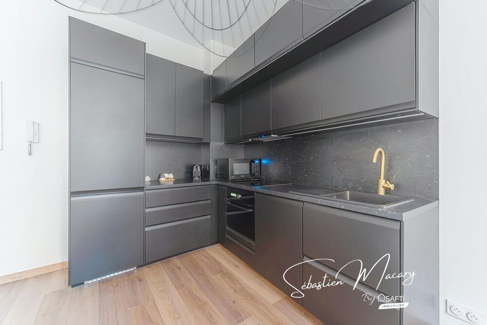 Vente Appartement Quartier Saint-Pierre duplex rénové en hyper centre Bordeaux