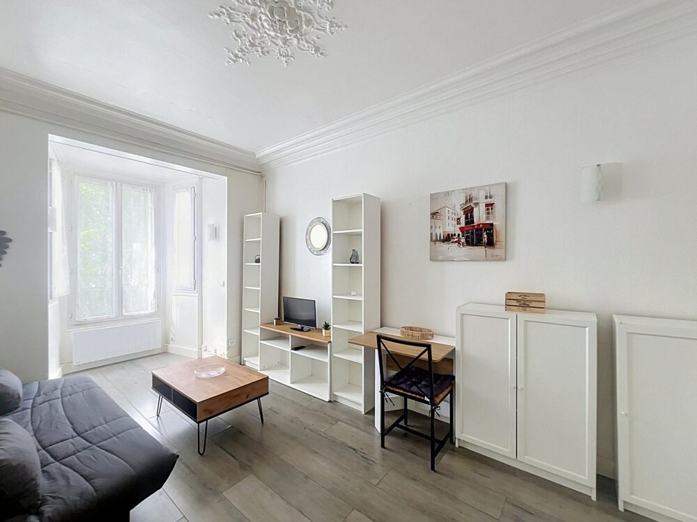 Petite copropriété. -Faibles charges (45€/mois). - Secteur recherché. - Excellente rentabilité locative.