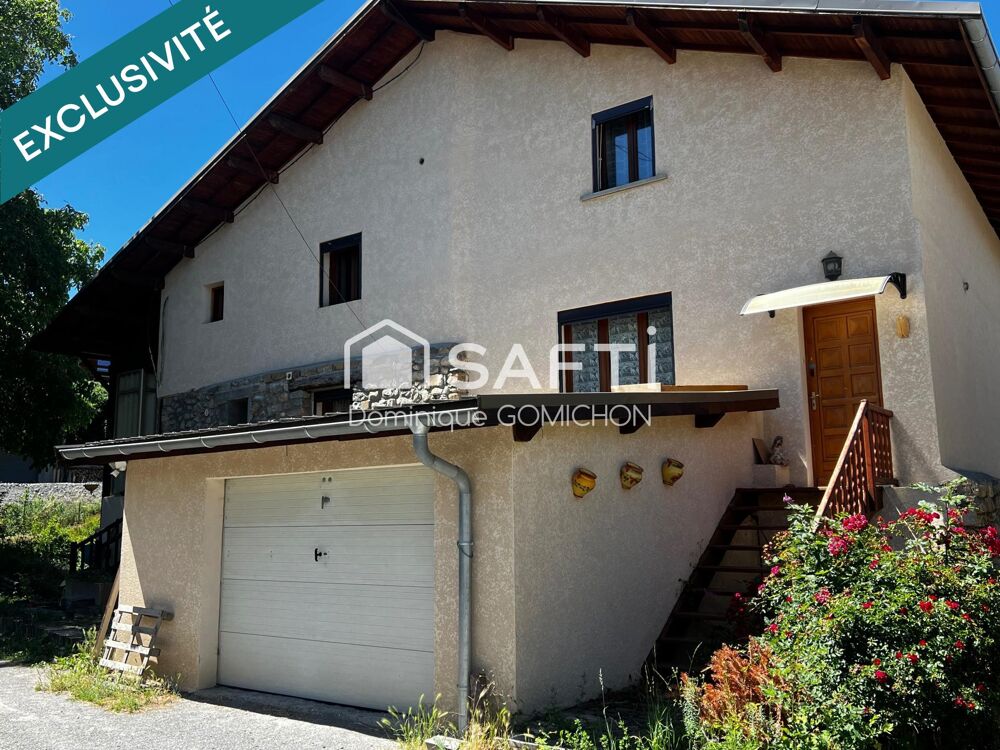 Spacieuse maison sur un terrain plat