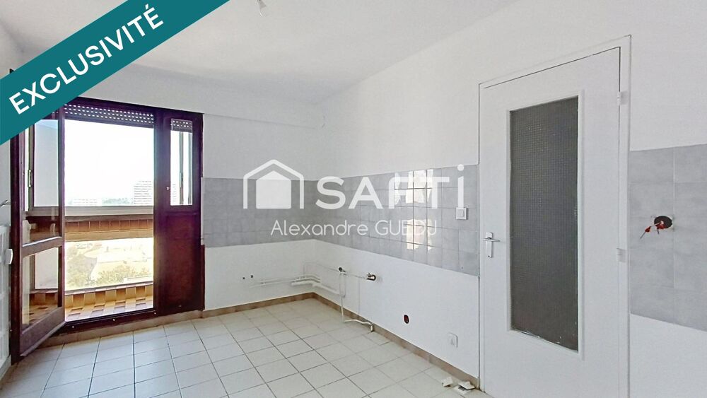 Vente Appartement GRAND APPARTEMENT T4 DE 110 M² / PLUSIEURS BALCONS / CAVE / GARAGE EN SUS Rillieux-la-pape