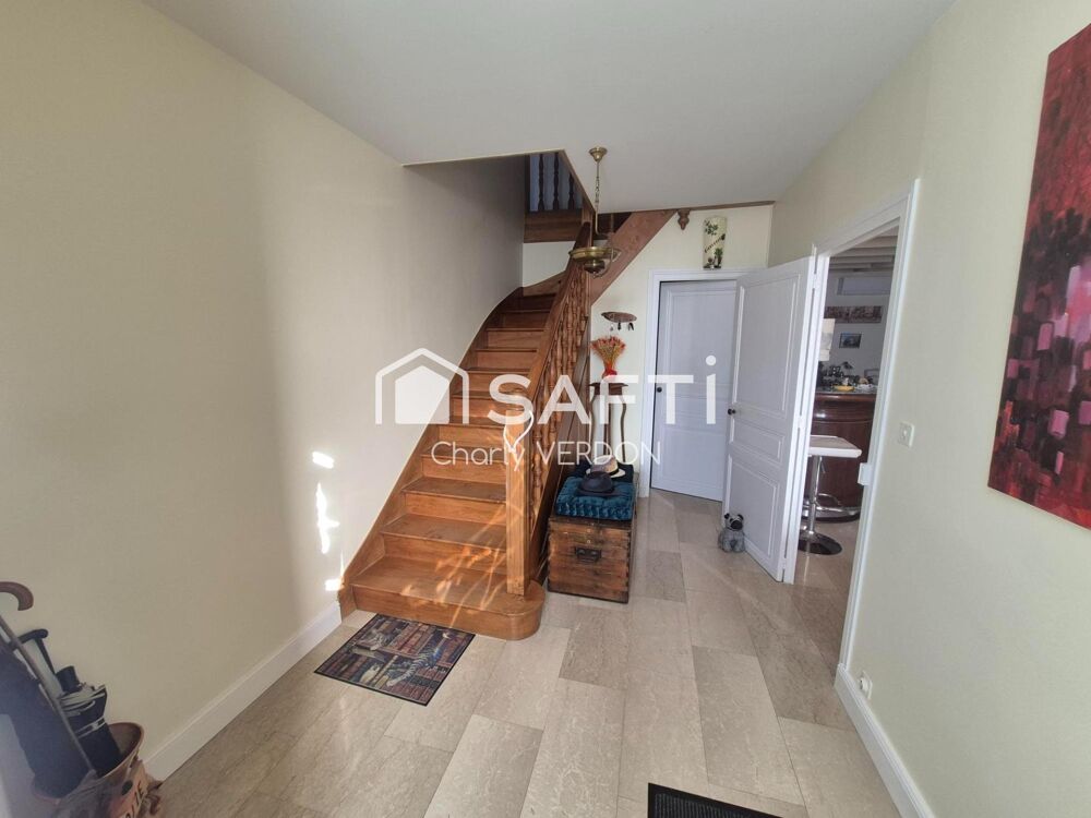 Vente Maison Maison avec étage en plein bourg de Loulay Loulay