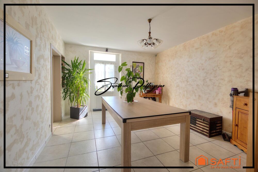 Vente Maison Propriété de 460 m2, 8 chambres. Saint-martin-de-coux