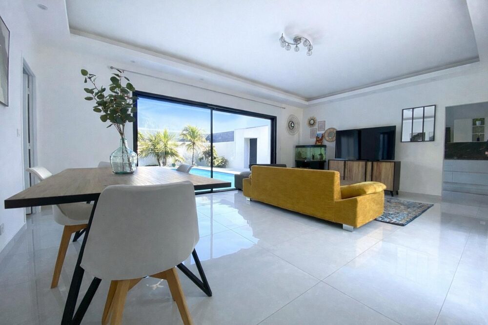 � vendre  Maison Dompierre-sur-Mer (17139)