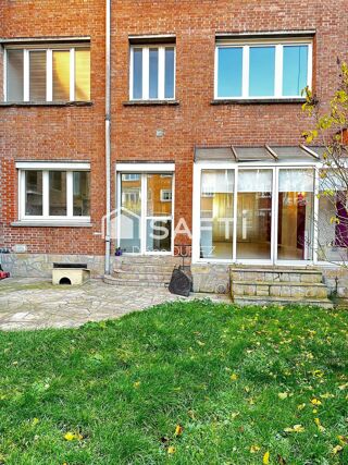  Maison  vendre 8 pices 145 m