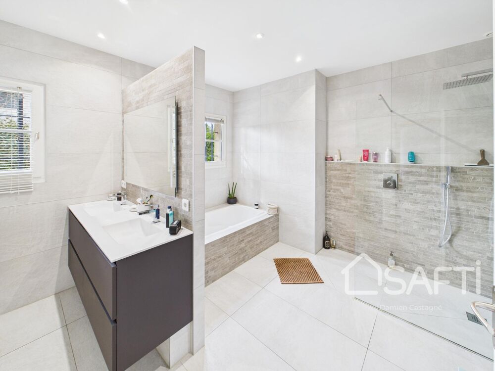 � vendre  Maison Saint-Jean-d'Illac (33127)