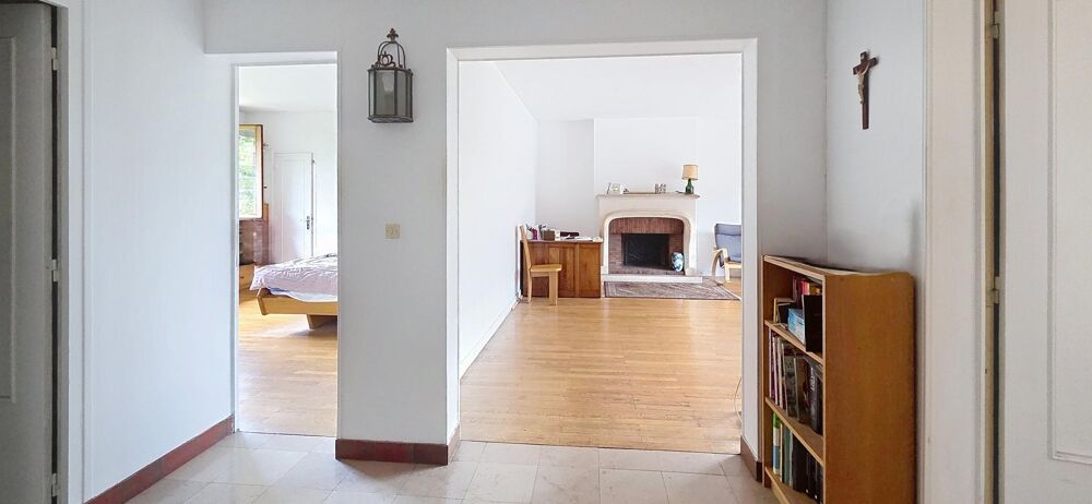Vente Appartement APPARTEMENT FAMILIAL-126 M2 A PROXIMITE DE LA GARE Sevres