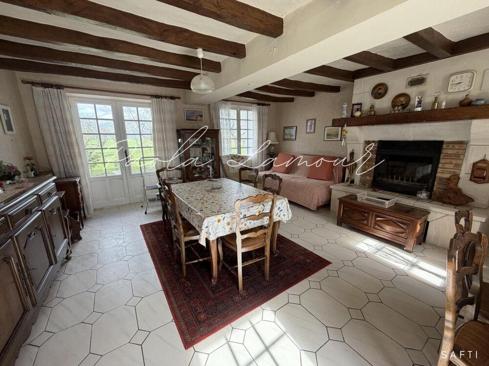 Vente Maison Superbe longère et ses dépendances sur plus d'un hectare Ferriere-larcon