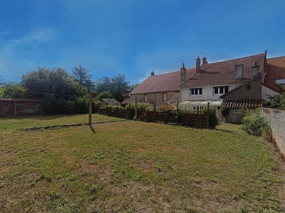 Vente Maison MAISON FAMILIALE AVEC 5 CHAMBRES, TERRAIN CLOS ET GARAGE Myennes
