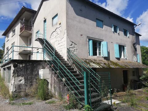   Maison de bourg, terrasse, parking, sur 3 niveaux. Maison - 8 pi�ce(s) - 233 m�