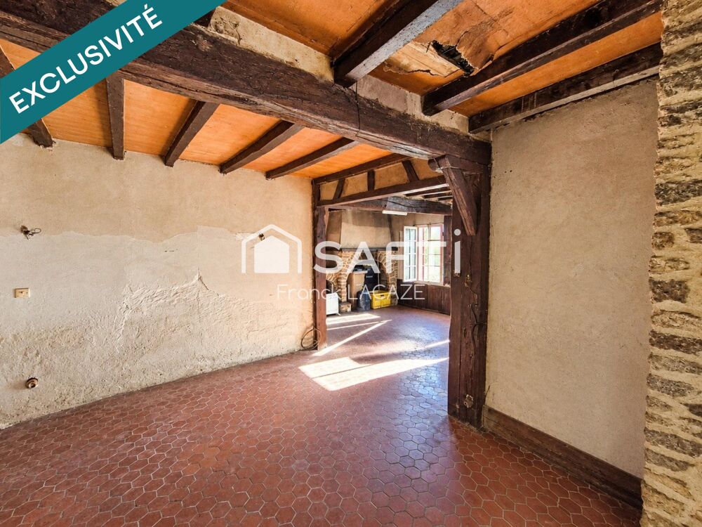 Maison à rénover idéal pour investisseur ou premier achat.