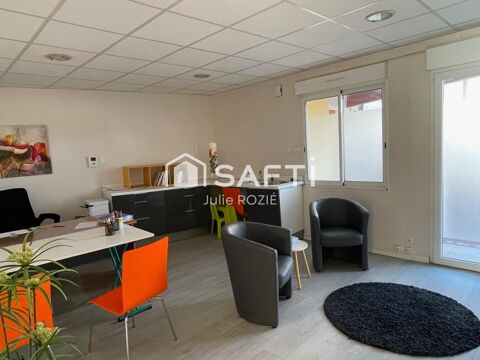 Local commercial Taillan-médoc, 6 bureaux 2 salles d'attente 740000 33320 Le taillan-medoc