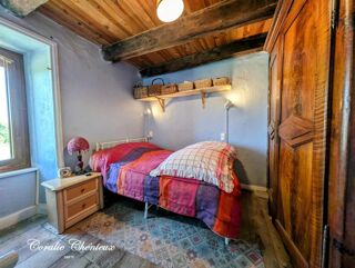 Vente Maison Jolie maison auvergnate avec grange et terrain Bassignac