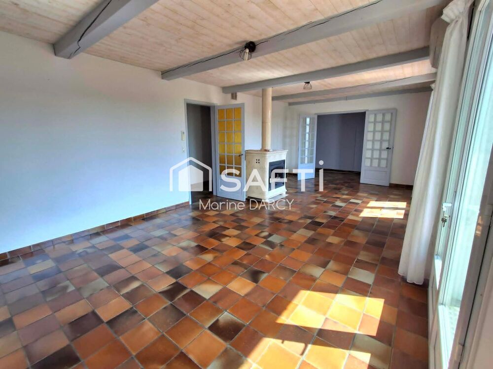 Maison de plain-pied avec sous-sol complet et piscine à Saint-Affrique-les-Montagnes