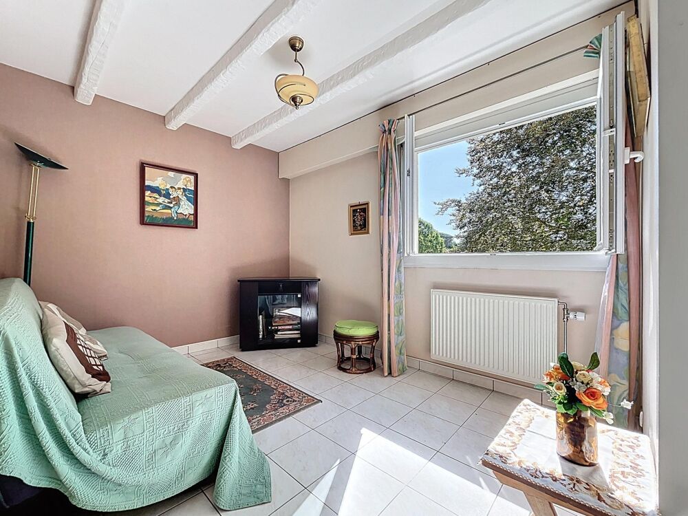 Appartement T4 de 96 m² Avec Balcon et Parking