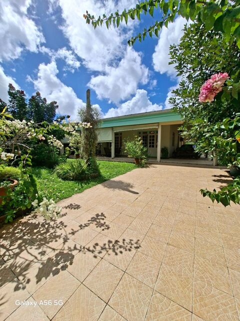 Local professionnel avec grande terrasse 1400 97232 Le lamentin