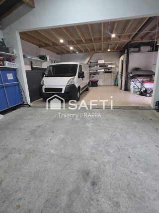  Maison à vendre 8 pièces 235 m²