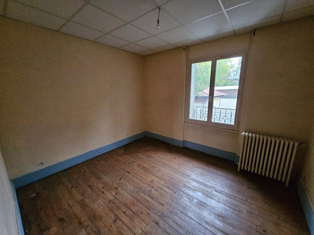 Vente Appartement Appartement F3 56 m² quartier République proche Grand Marché avec petit jardinet Vichy