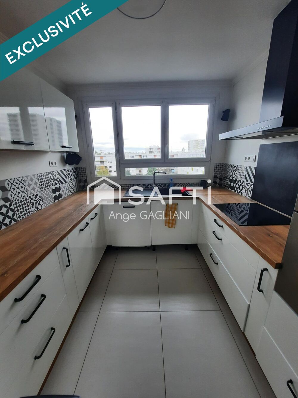 LAVAL, Appart familial 100 m² 4 chambres & balcon