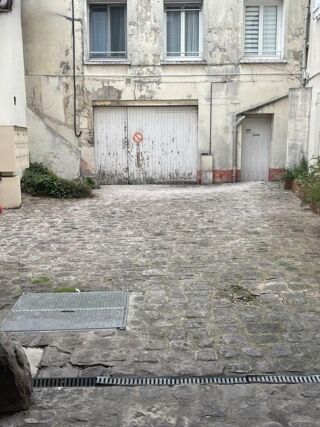  Parking / Garage à vendre 73 m²