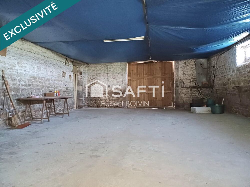 Vente Maison Superbe longère de près de 35m de longueur X 7m de largeur...très fort potentiel imaginable...déjà 80m² habitables...nombreuses Le ferre