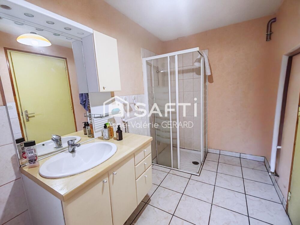 Vente Maison Maison 4chbs,jardin 2500m² avec dépendances Le teilleul