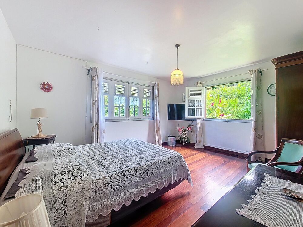 � vendre  Maison Saint-Claude (97120)