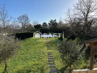  Maison  vendre 9 pices 320 m