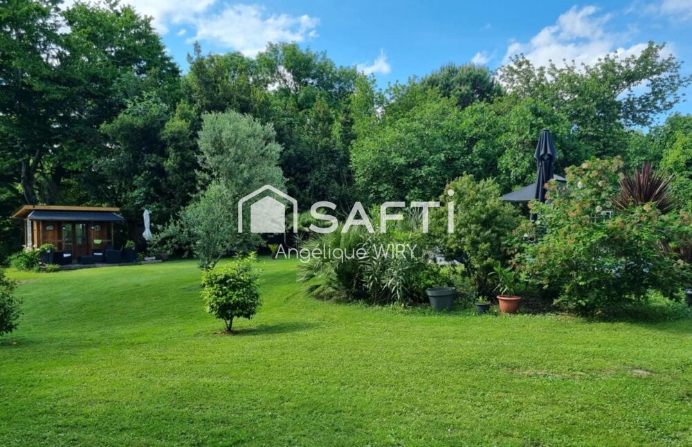 Vente Maison Description de cette maison de 270m² avec piscine Puntous