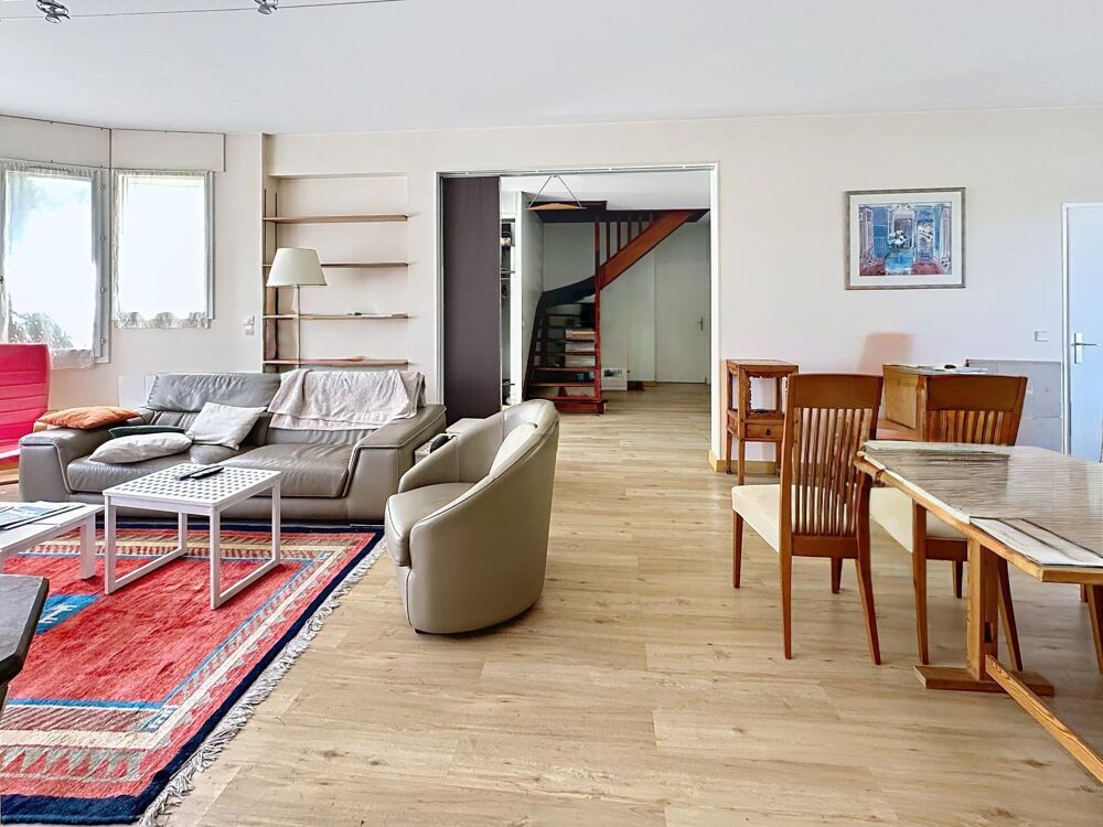 Grand espace, 5 chambres à visiter au plus vite !