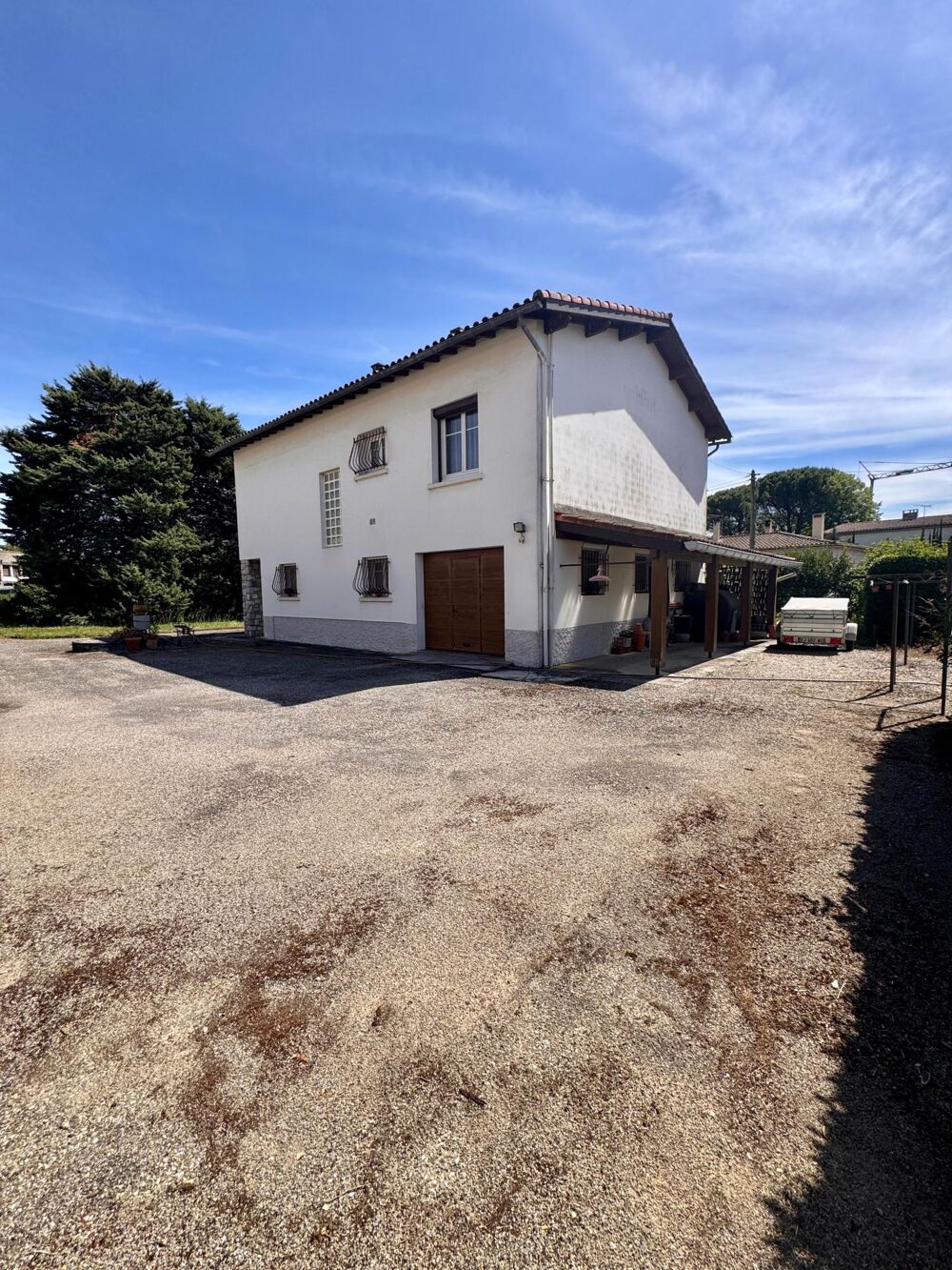 Maison de Ville avec terrain et puit