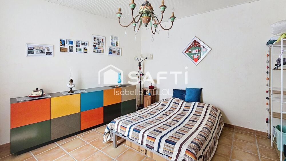 Maison de plain pied et dépendance