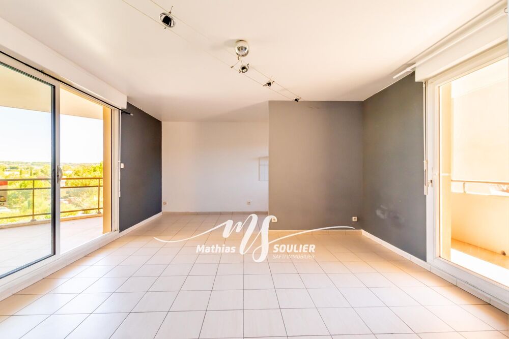 T2 48 m² avec terrasse/balcon/parking - La Duranne