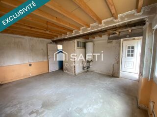 Vente Maison Maison 76 m², à restaurer, 2 niveaux, terrain de 500 m², Le Ménil de Briouze Le menil-de-briouze