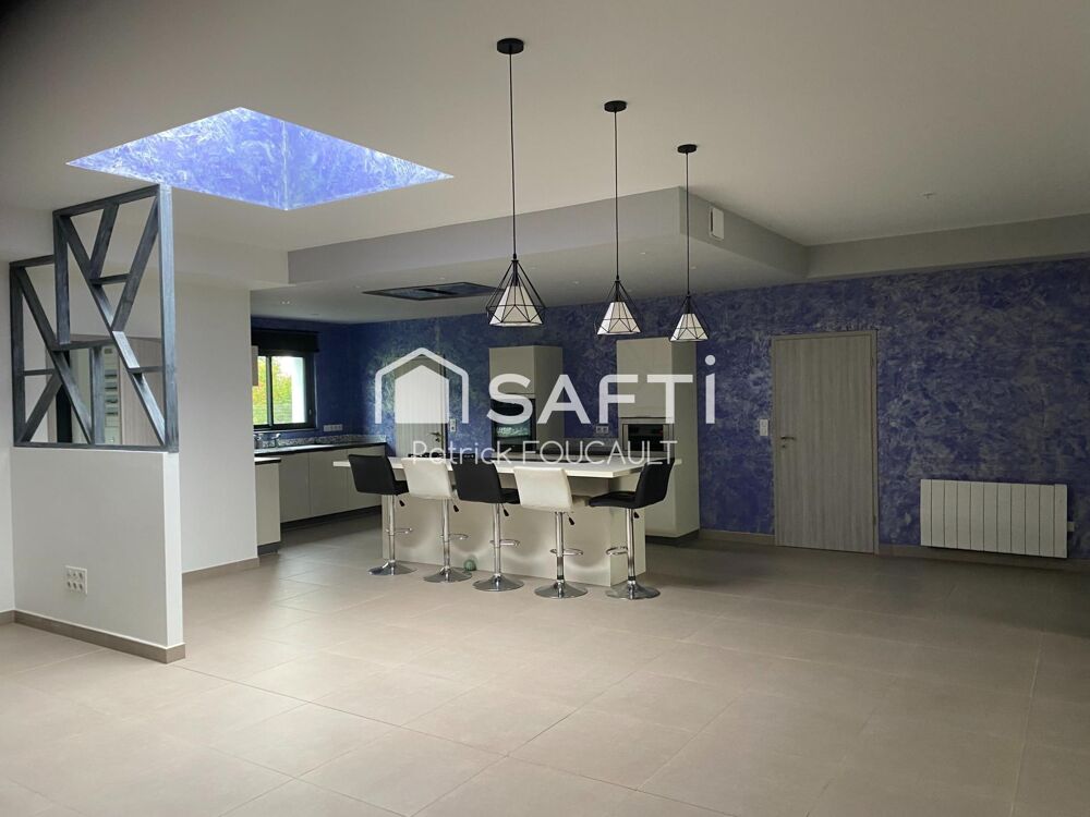 Vente Maison Belle Villa d'architecte avec piscine intérieure Lusignan