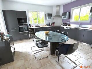  Maison à vendre 7 pièces 195 m²