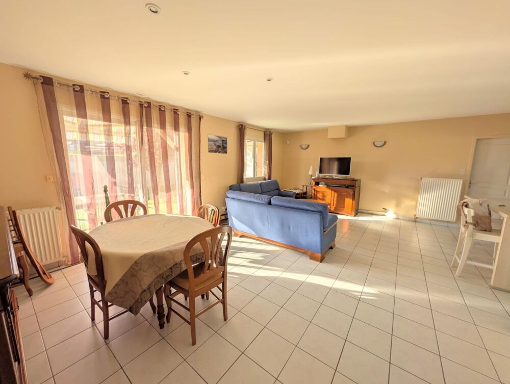 Maison familiale proche des commodités