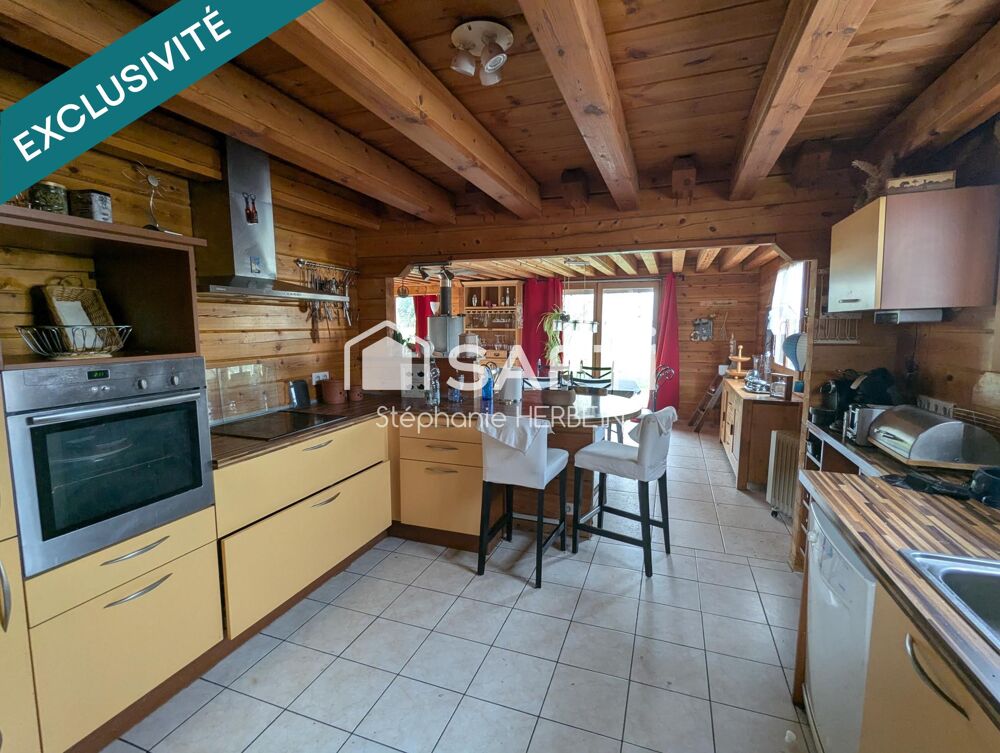 Maison de 177m2 , comprenant 3 chambres sur un terrain de 706m2