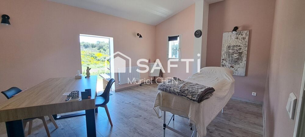 à vendre  Maison Saint-Gilles (30800)