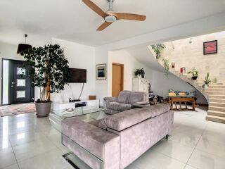  Maison à vendre 11 pièces 251 m²
