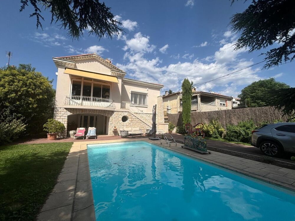 Maison de maître avec piscine