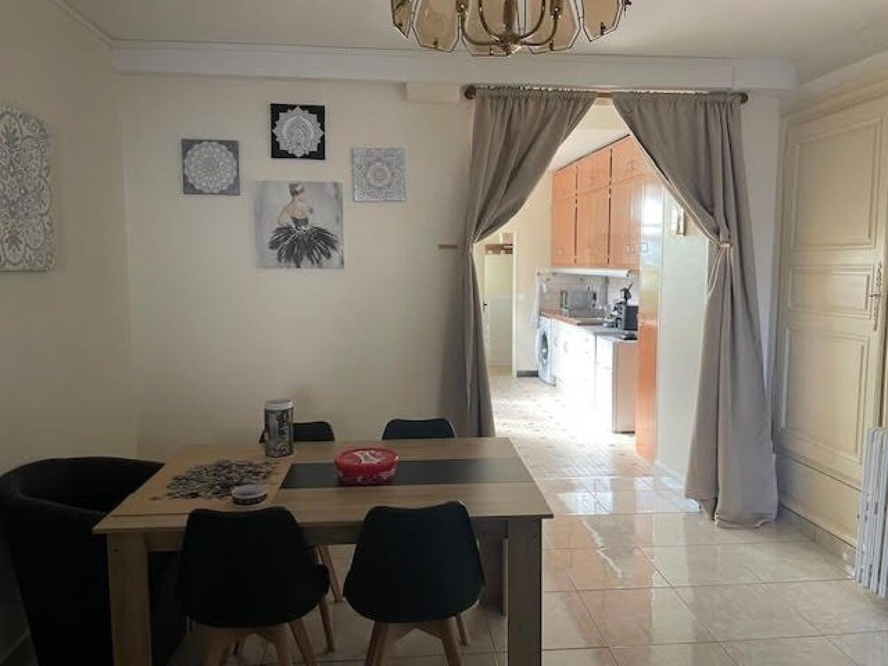 Vente Immeuble Immeuble en centre ville de Chatillon sur seine avec rendement locatif à 10 % net Chatillon-sur-seine