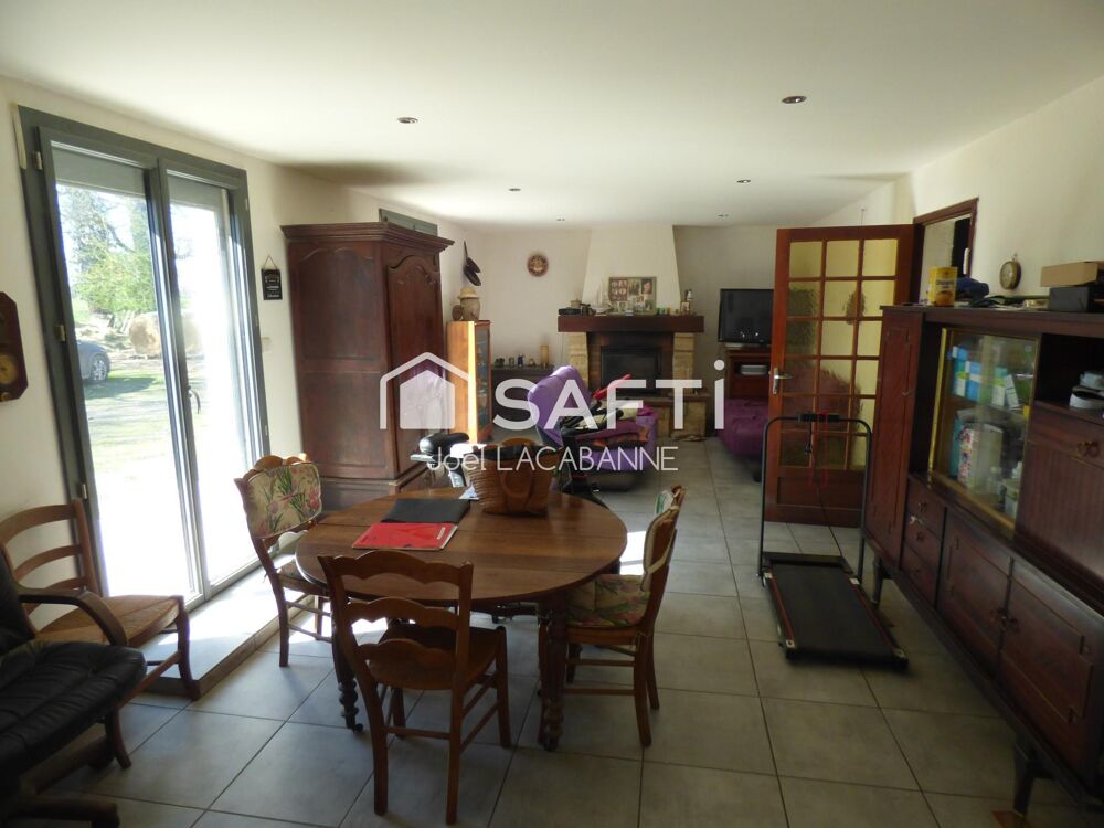 Villa plain pied, 4 chambres, garage, terrain de 7 796 m² (possible 1 ha en plus)
