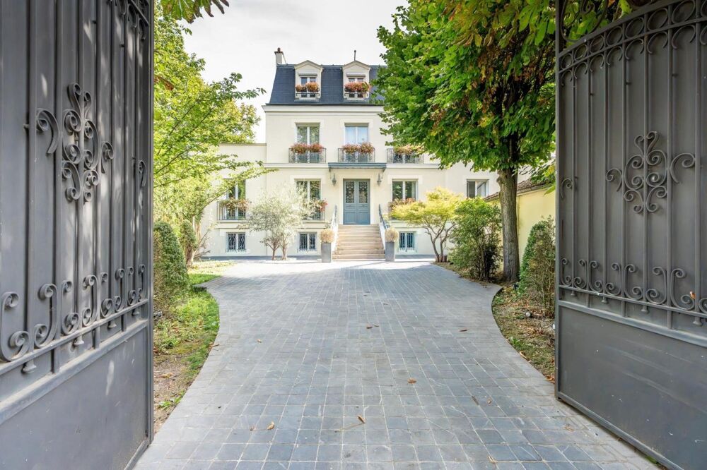 Maison 11 pièces 380 m² · à Fontenay-sous-Bois · 380 m² · 2 470 000 €
