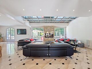  Maison à vendre 8 pièces 380 m²