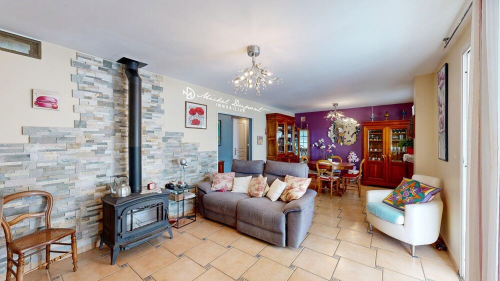 Vente Maison Maison familiale avec une exceptionnelle vue panoramique sur la vallée de la Vézère Le bugue