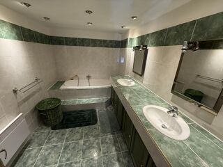  Maison � vendre 6 pi�ces 180 m�