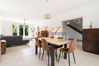  Maison à vendre 7 pièces 166 m²
