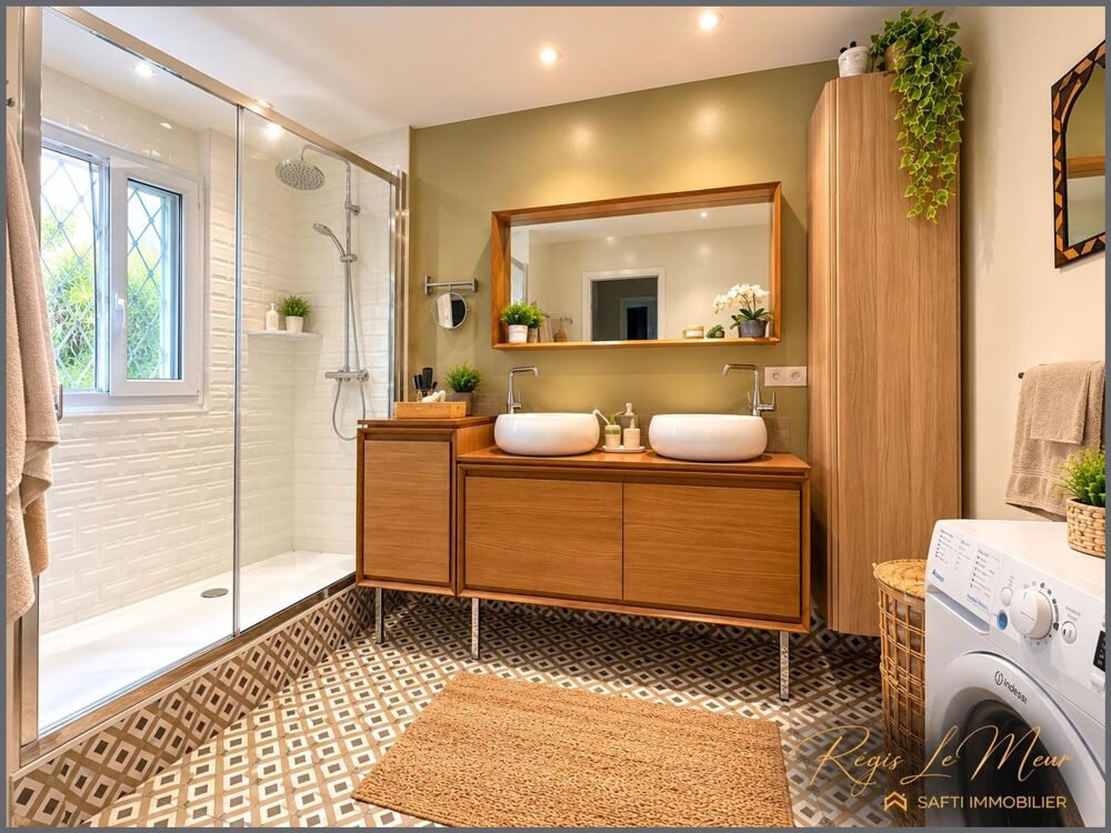 Vente Appartement Superbe 2 pièces rénové avec terrasse, cave et parking possible ! Cannes