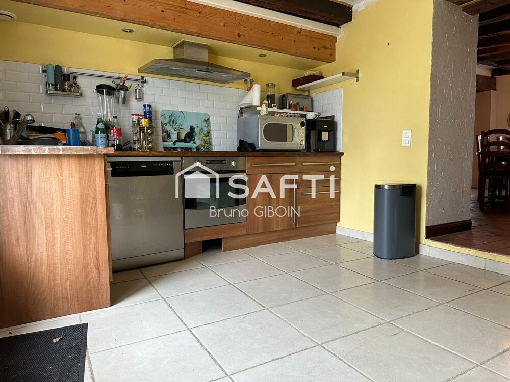 Vente Maison Maison de ville vendue louée, 143 m², 5 pièces, 3 chambres, terrasse et cave Gien