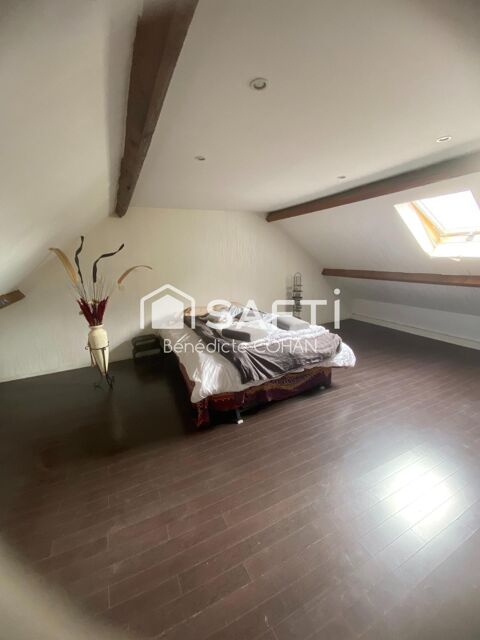   Maison de ma�on, trois chambres, avec grande terrasse, garage et sous sol Maison - 5 pi�ce(s) - 116 m�